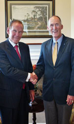 GII COO Steve Krotonsky and Curt Kemp shake hands GII COO Steve Krotonsky (left) and Curt Kemp