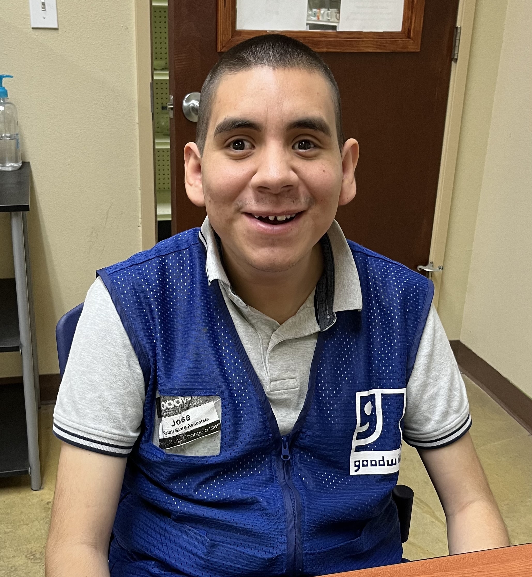 Jose Mendoza Headshot